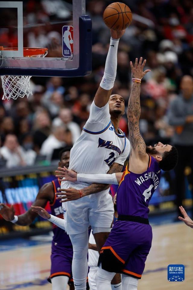 包含问鼎冠军引发热议菲尼克斯太阳今晚内部沟通，这操作让人直呼：里程碑夜浙江队更衣室发声的词条开云官方网